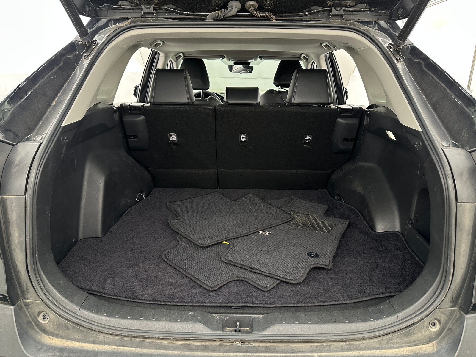 Thumbnail: 2023 Toyota RAV4 - 6