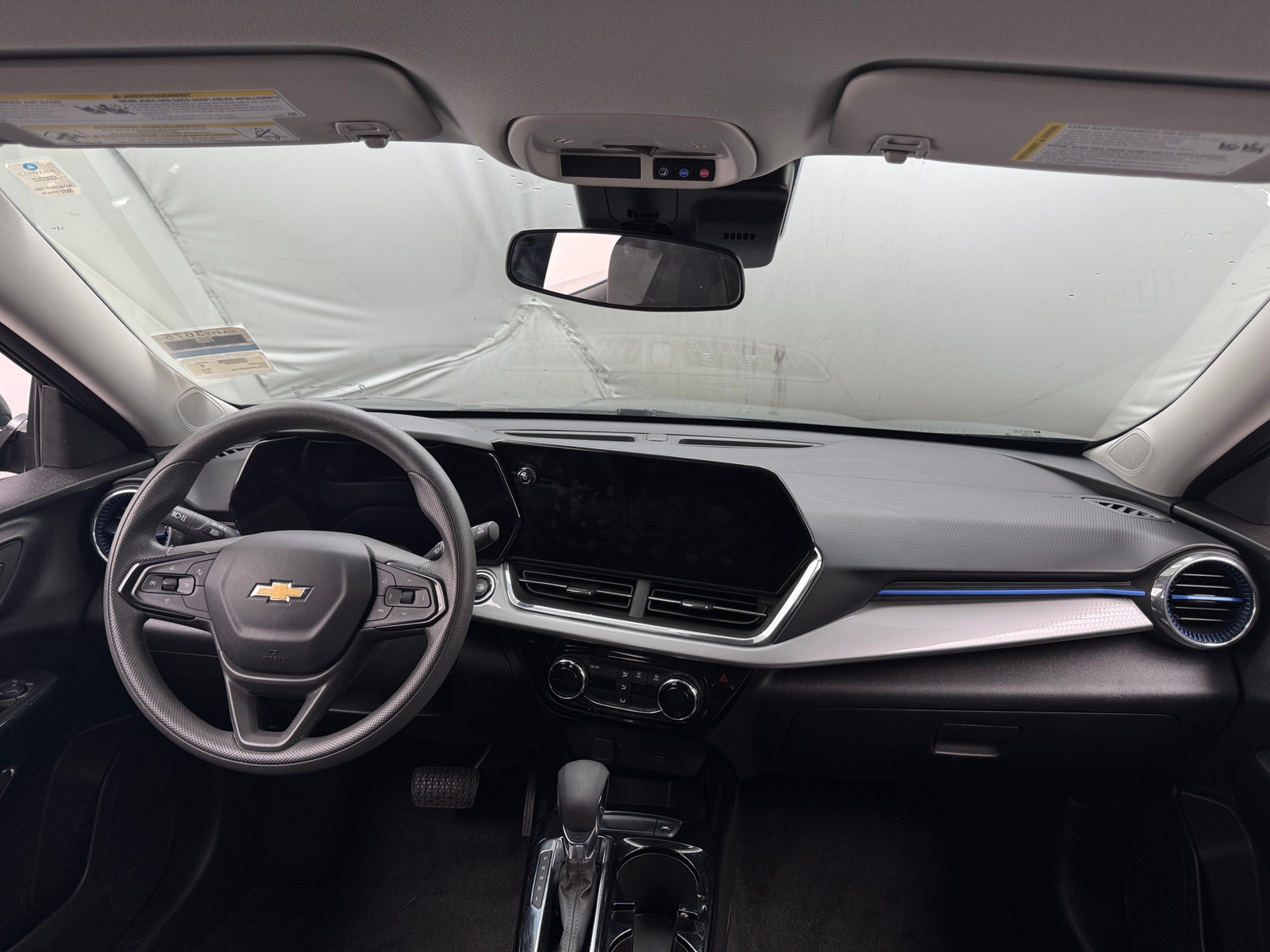 Thumbnail: 2025 Chevrolet Trax - 3