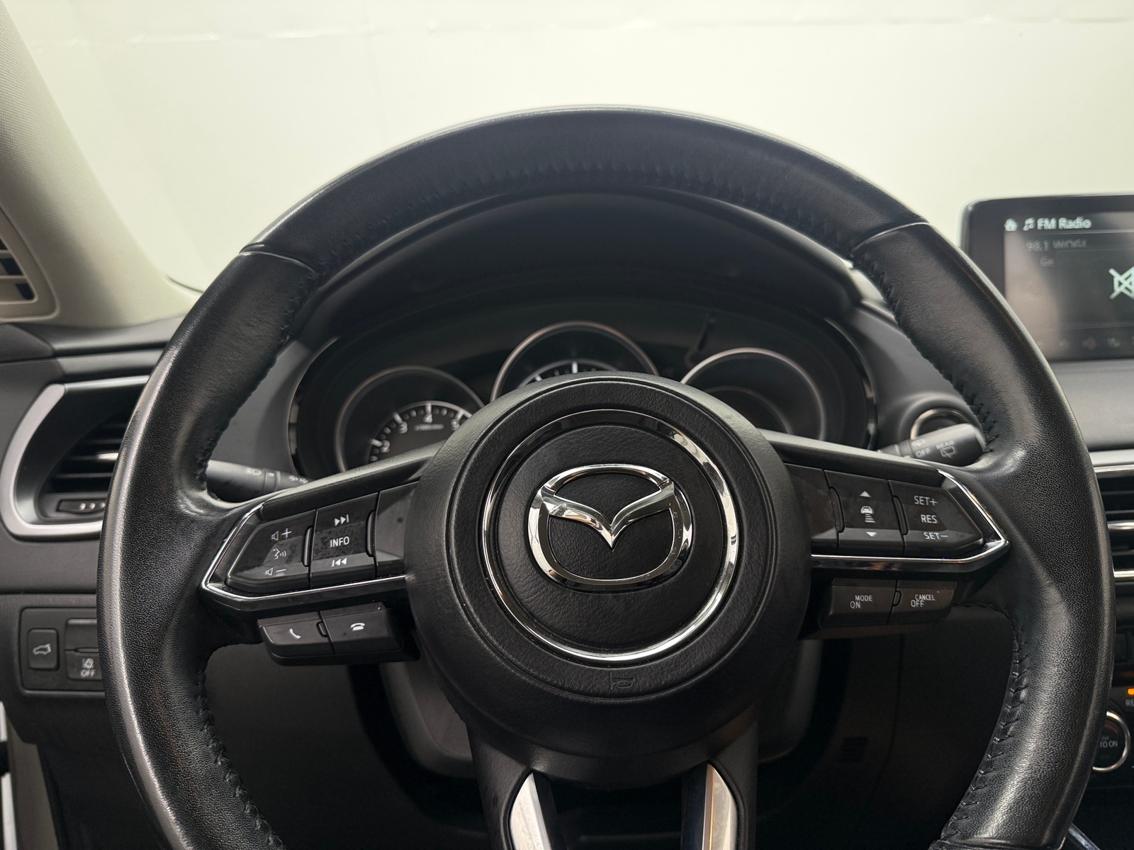 Thumbnail: 2018 Mazda CX-9 - 4