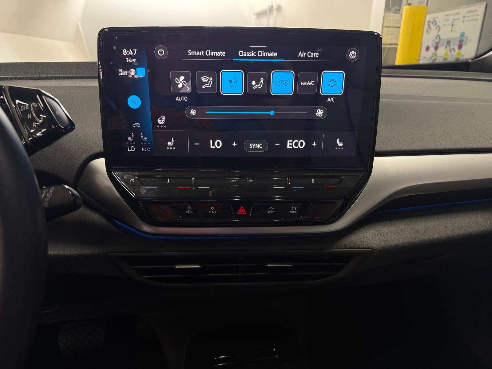 Thumbnail: 2022 Volkswagen ID.4 - 4