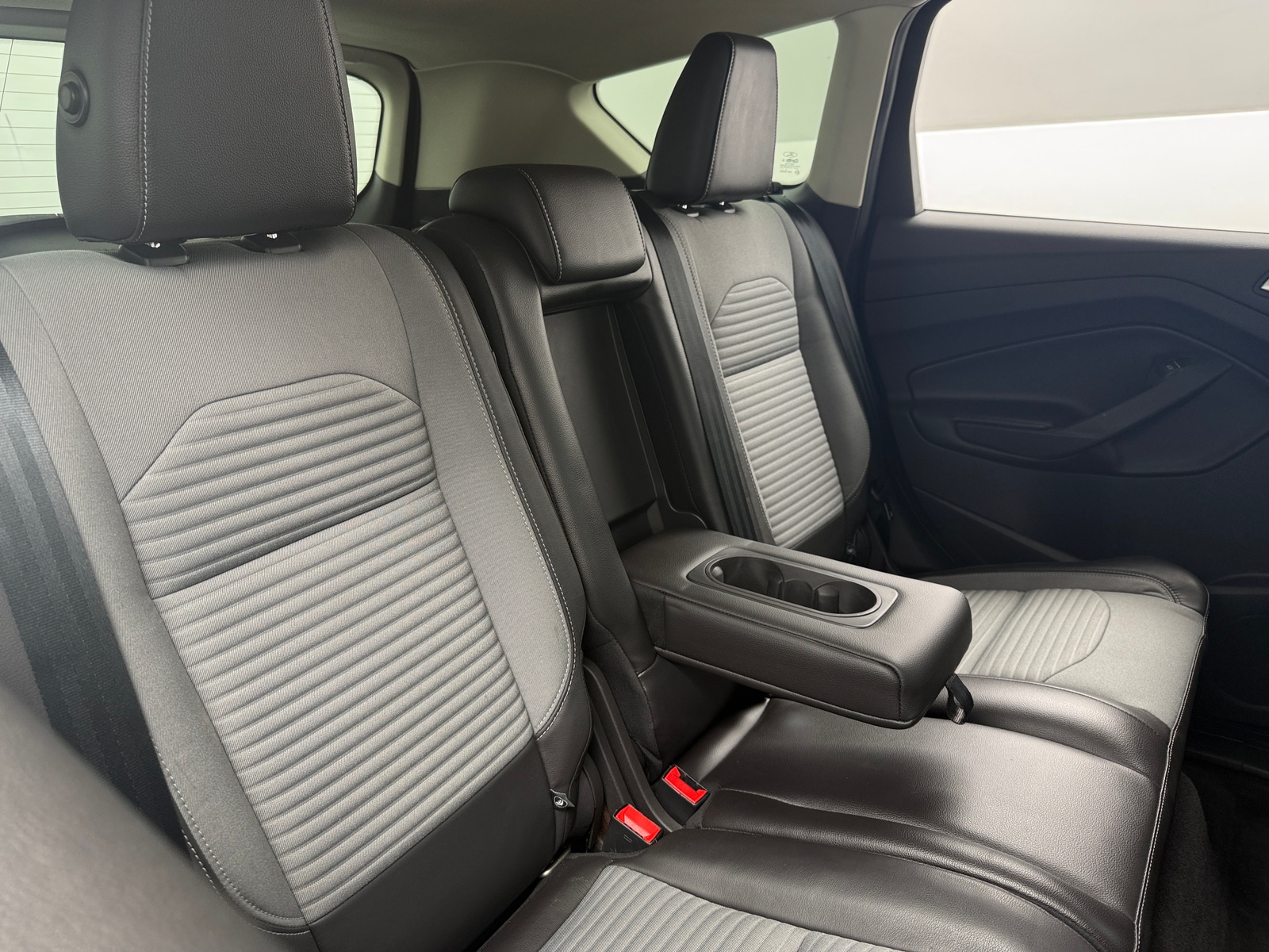 Thumbnail: 2017 Ford Escape - 5