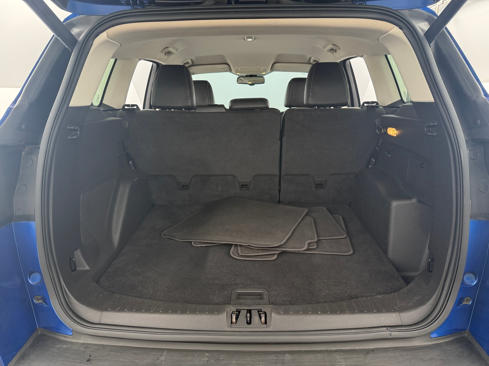 Thumbnail: 2017 Ford Escape - 6