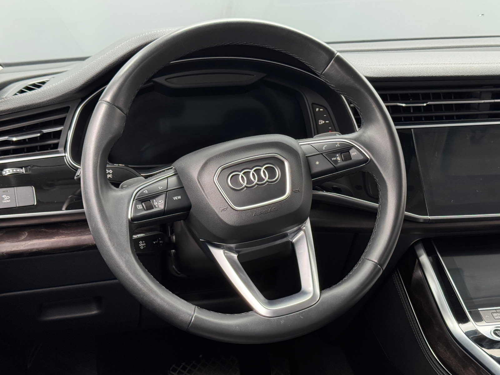 Thumbnail: 2023 Audi Q7 - 4