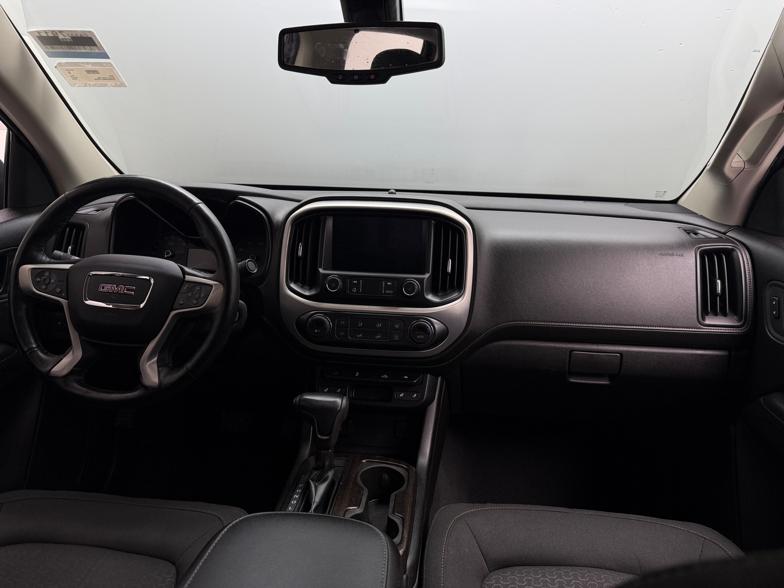 Thumbnail: 2019 GMC Canyon - 3