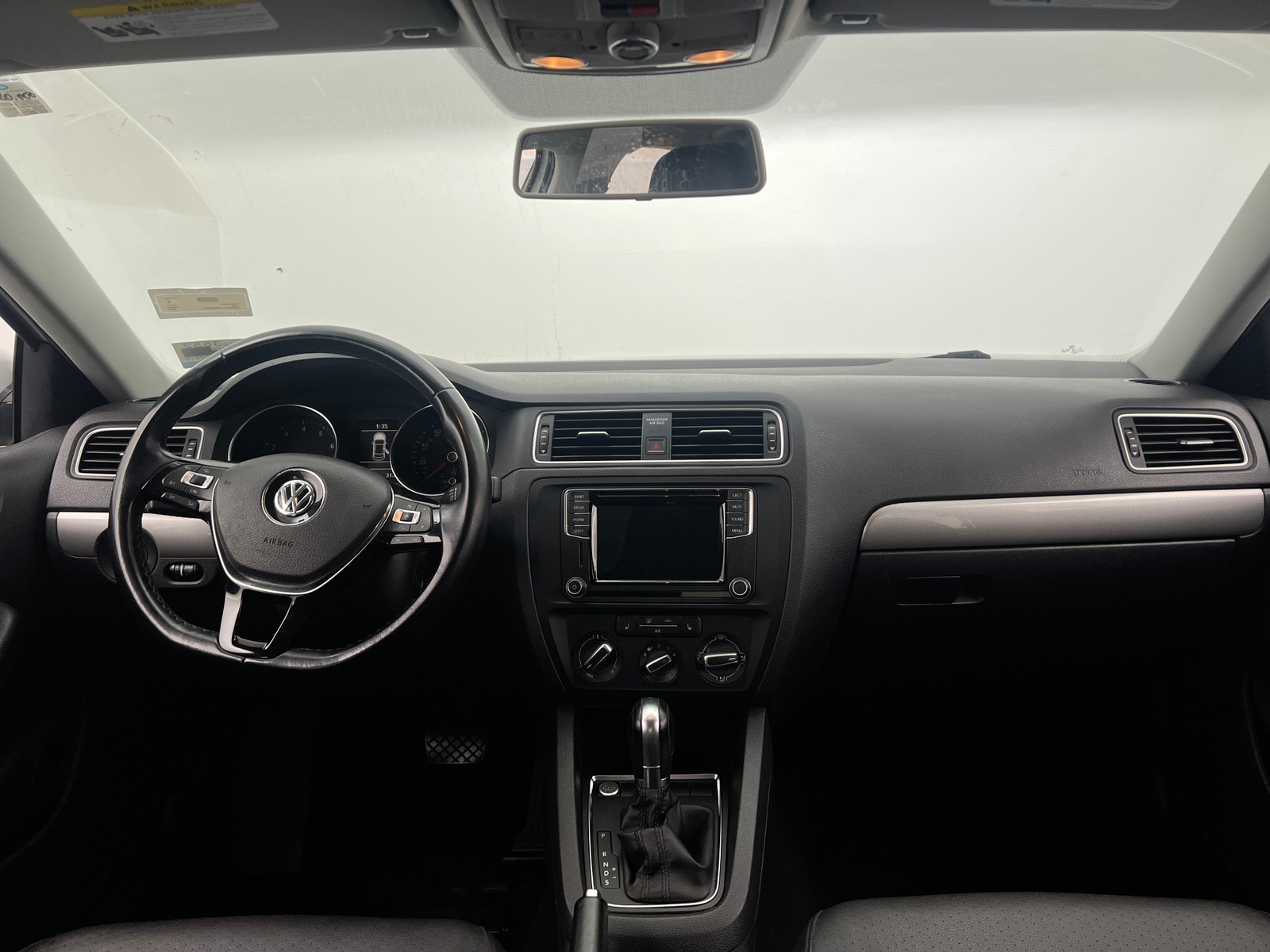 Thumbnail: 2017 Volkswagen Jetta - 2