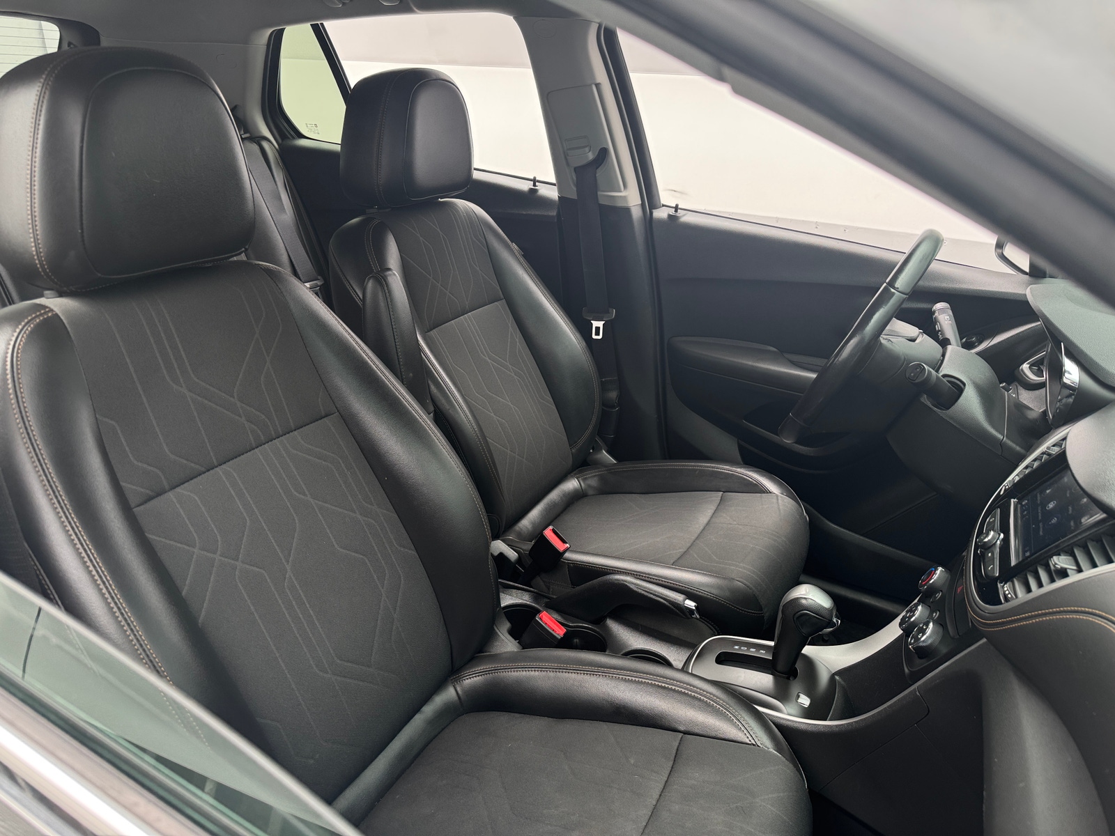 Thumbnail: 2018 Chevrolet Trax - 2