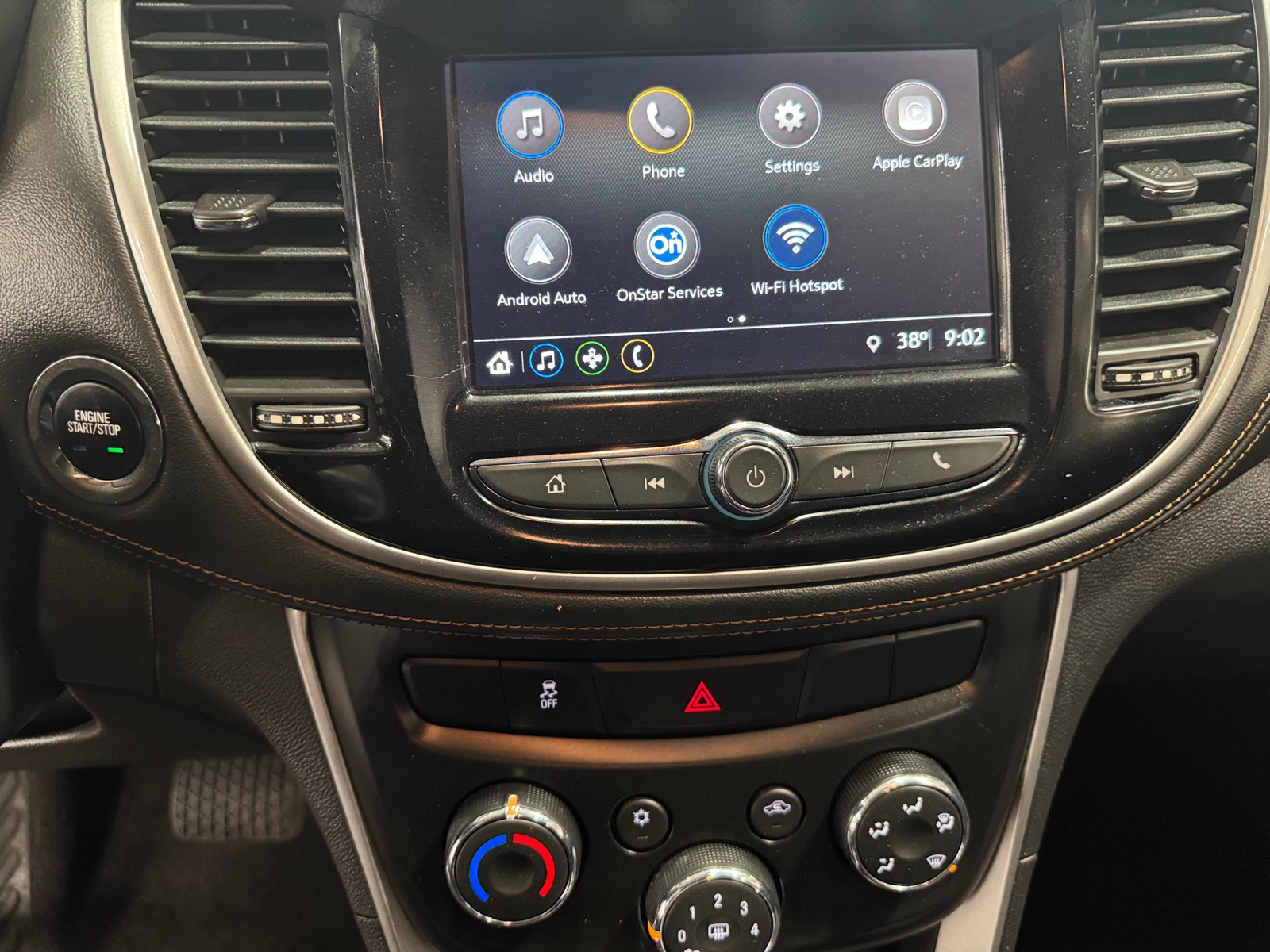 Thumbnail: 2018 Chevrolet Trax - 4