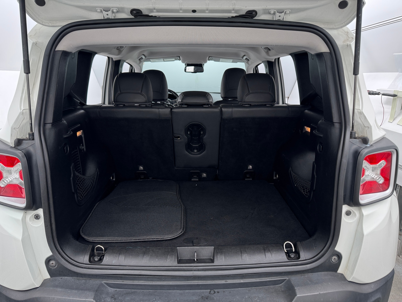 Thumbnail: 2015 Jeep Renegade - 6