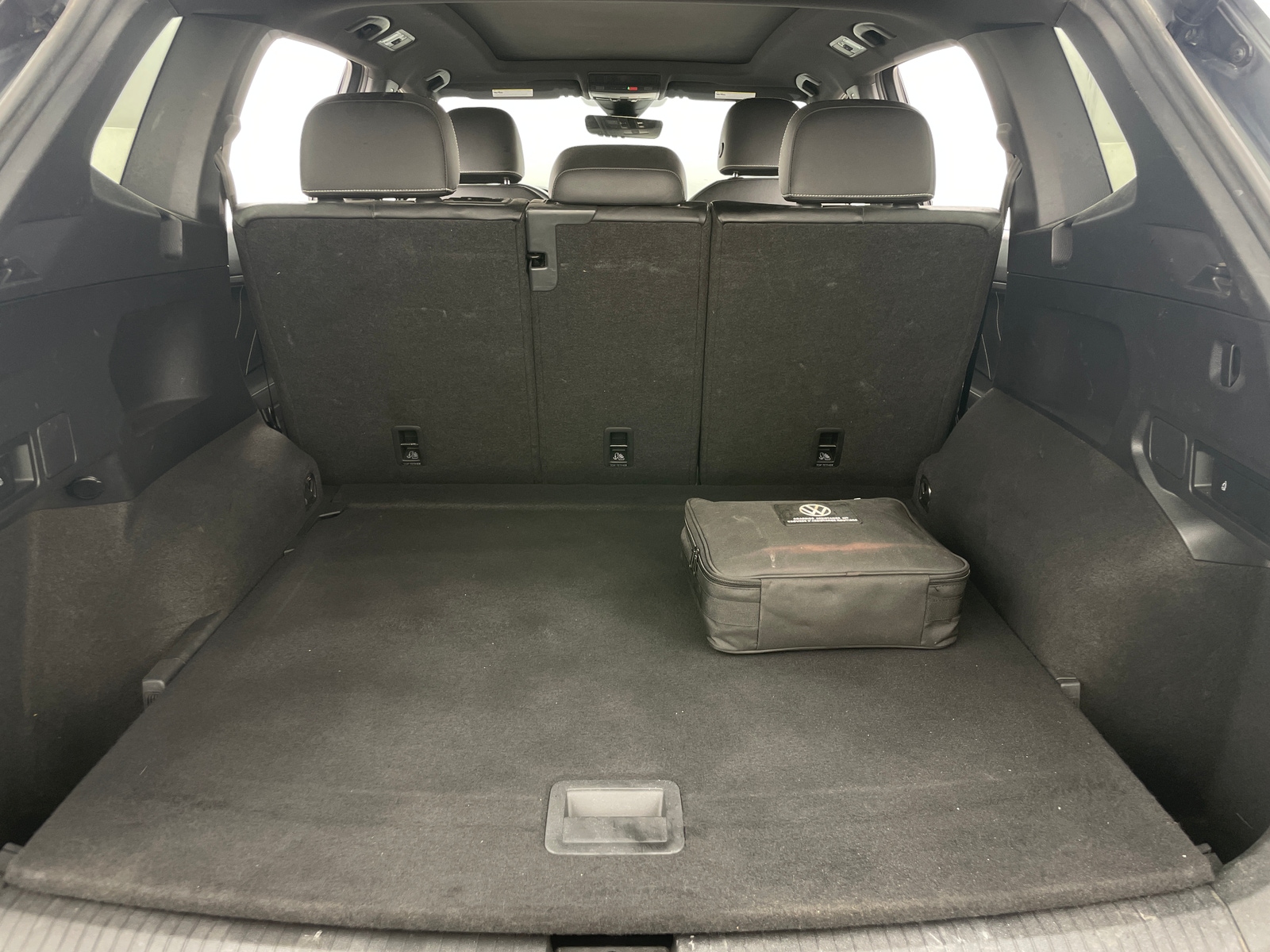 Thumbnail: 2022 Volkswagen Tiguan - 6