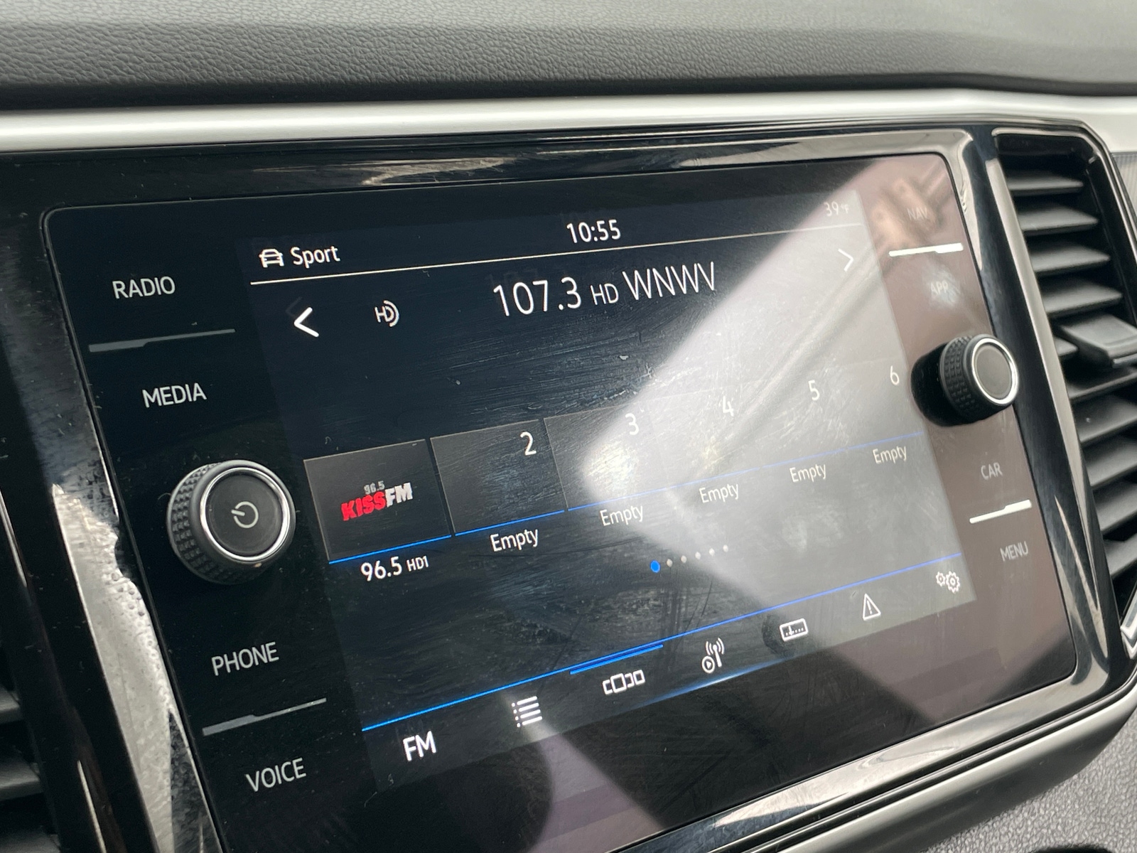 Thumbnail: 2023 Volkswagen Atlas - 3