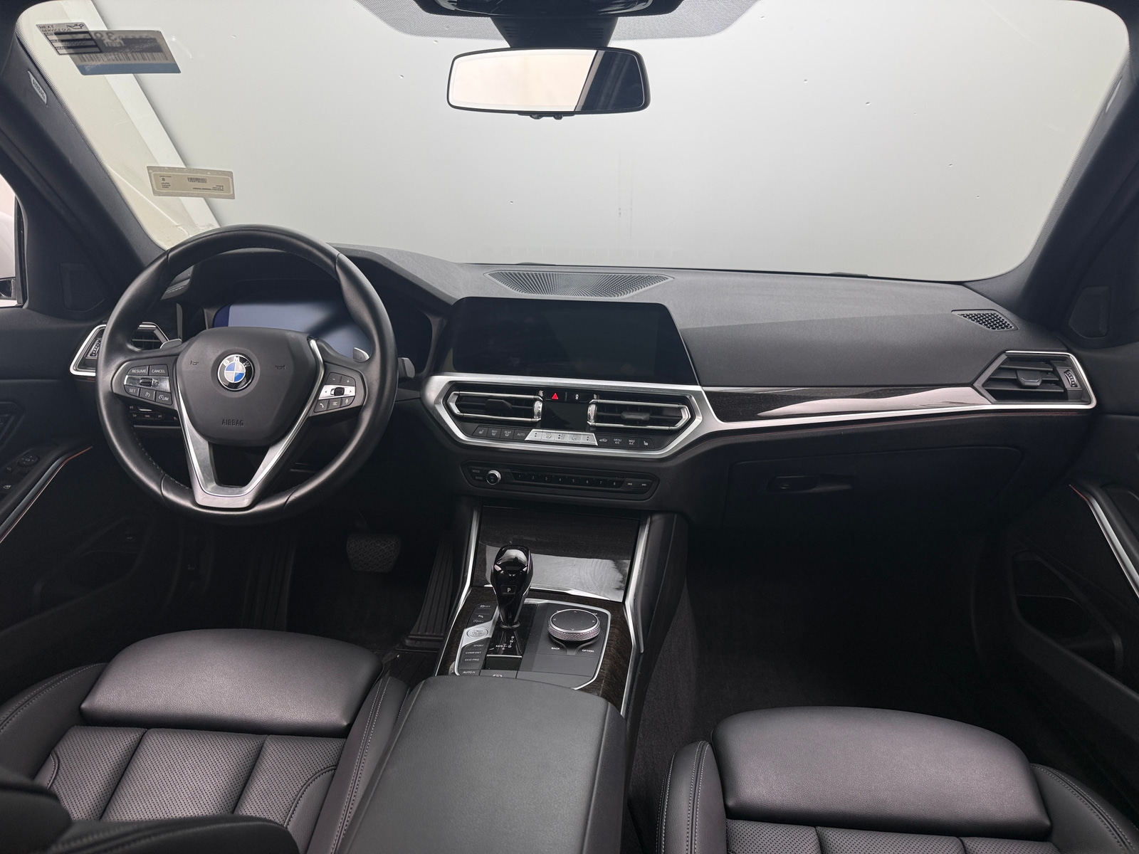 Thumbnail: 2022 BMW 3 Series - 2