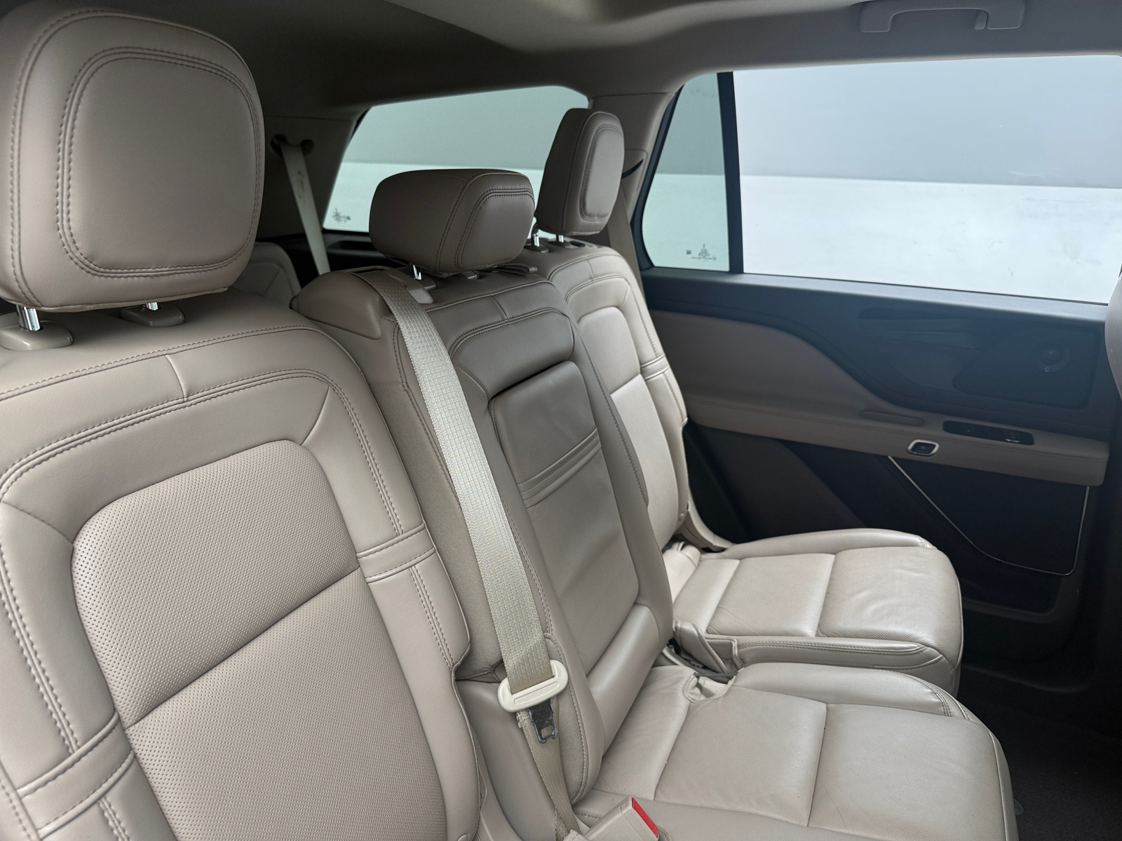 Thumbnail: 2021 Lincoln Aviator - 5