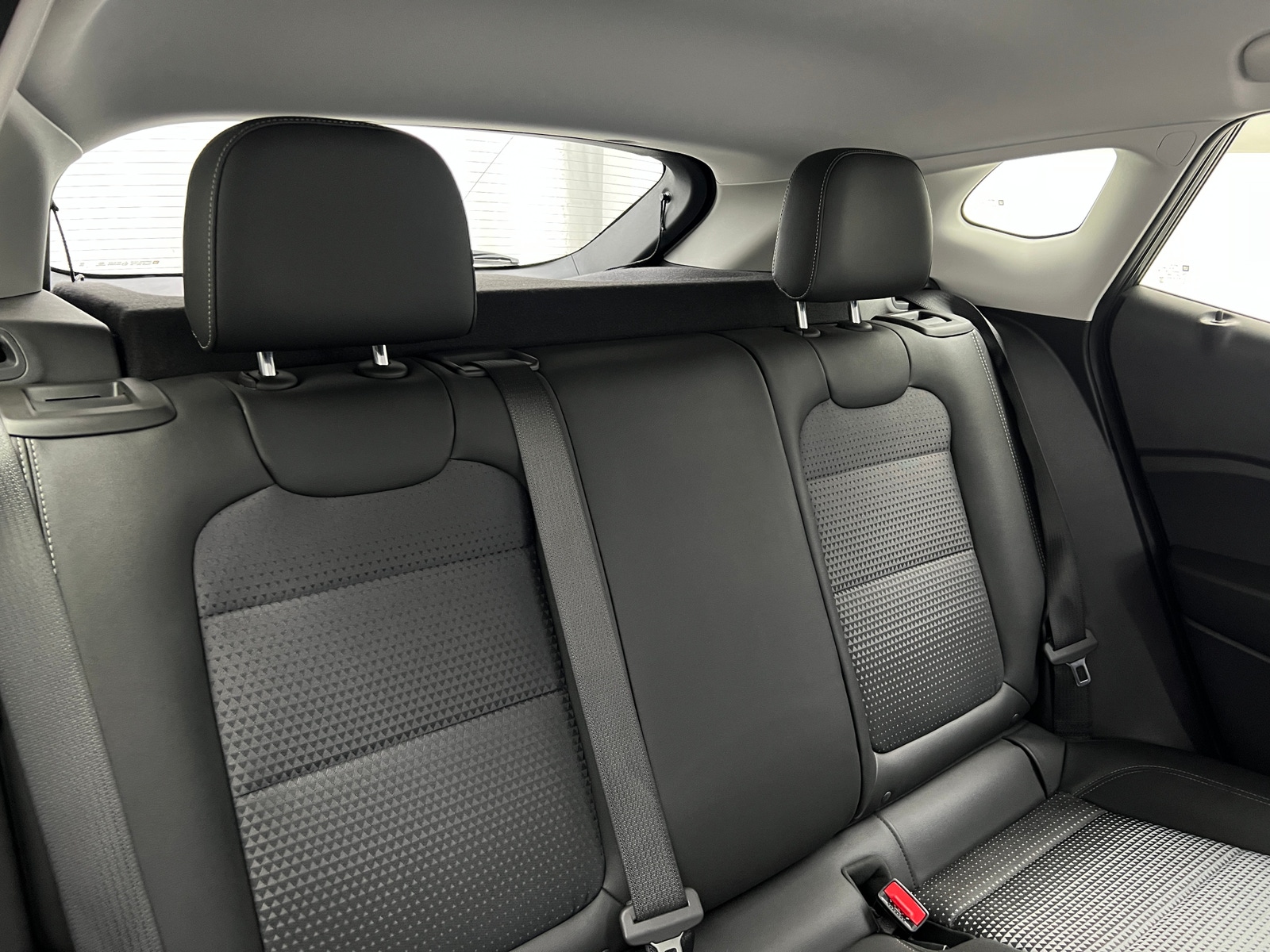 Thumbnail: 2025 Chevrolet Trax - 6