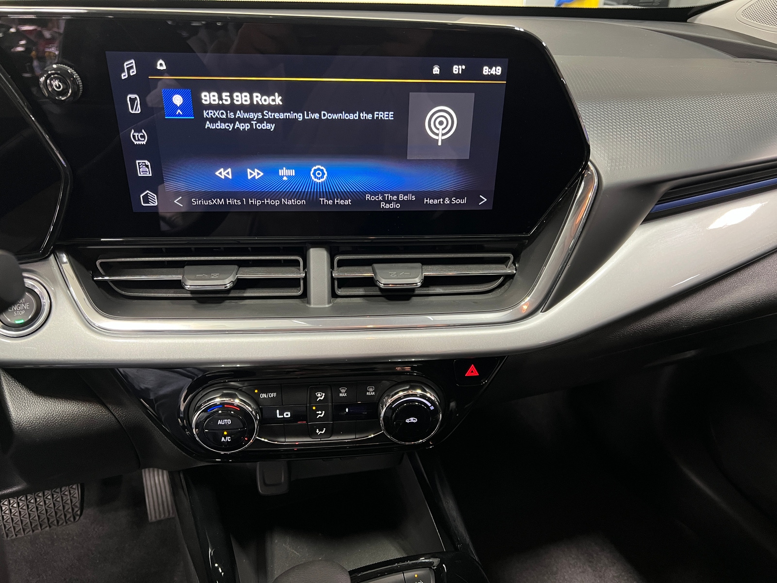 Thumbnail: 2025 Chevrolet Trax - 4