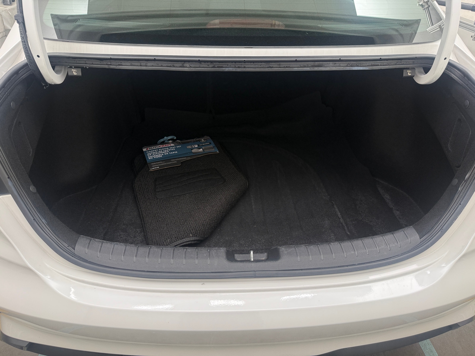 Thumbnail: 2024 Kia Forte - 7