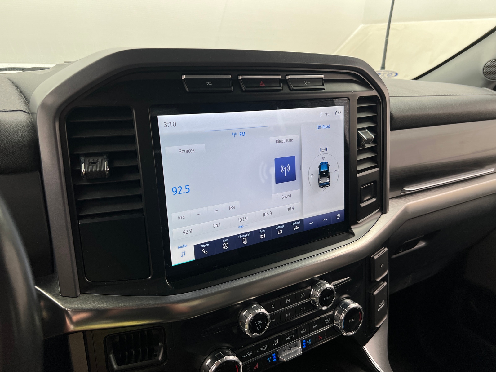 Thumbnail: 2023 Ford Econoline - 3