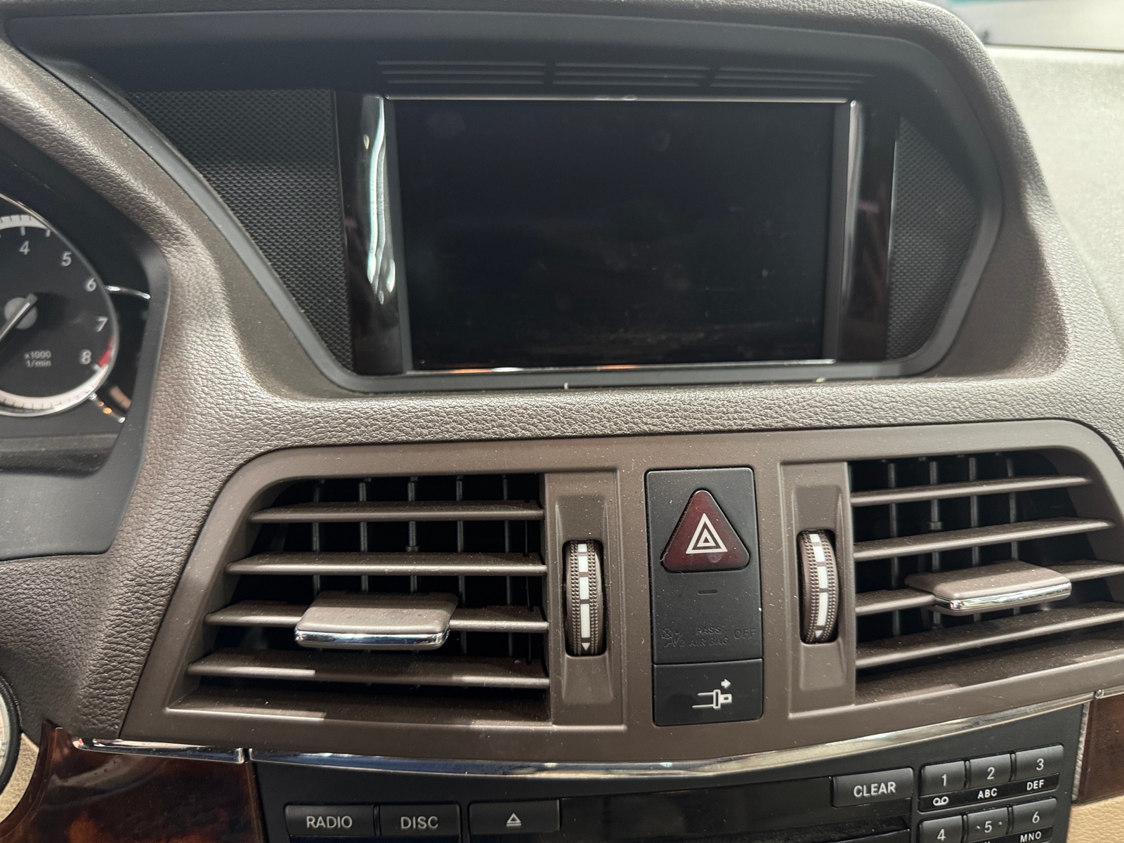 Thumbnail: 2012 Mercedes-Benz E-Class - 3