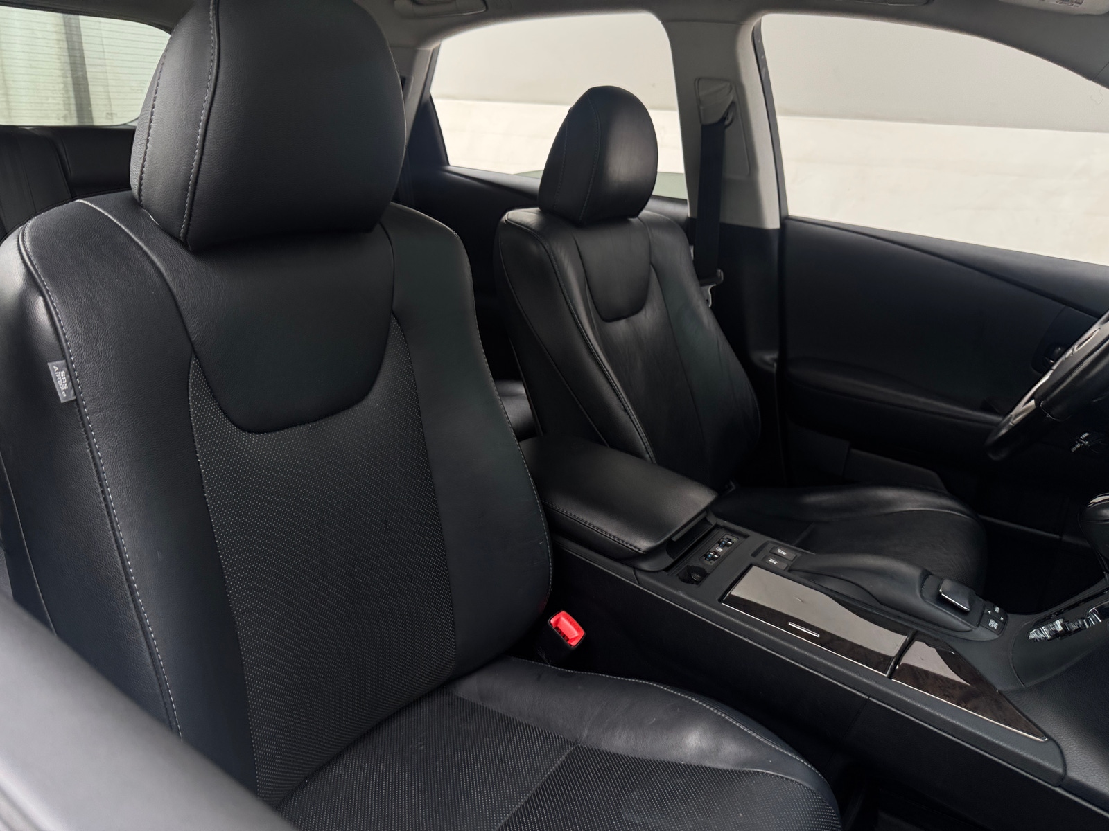 Thumbnail: 2013 Lexus RX - 2