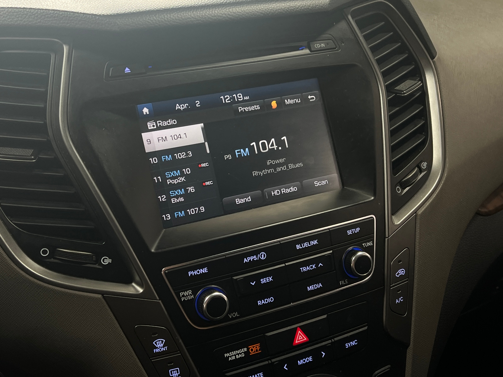 Thumbnail: 2018 Hyundai Santa Fe - 4