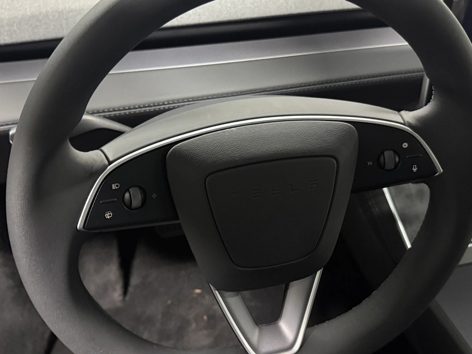 Thumbnail: 2026 Tesla Model Y - 4