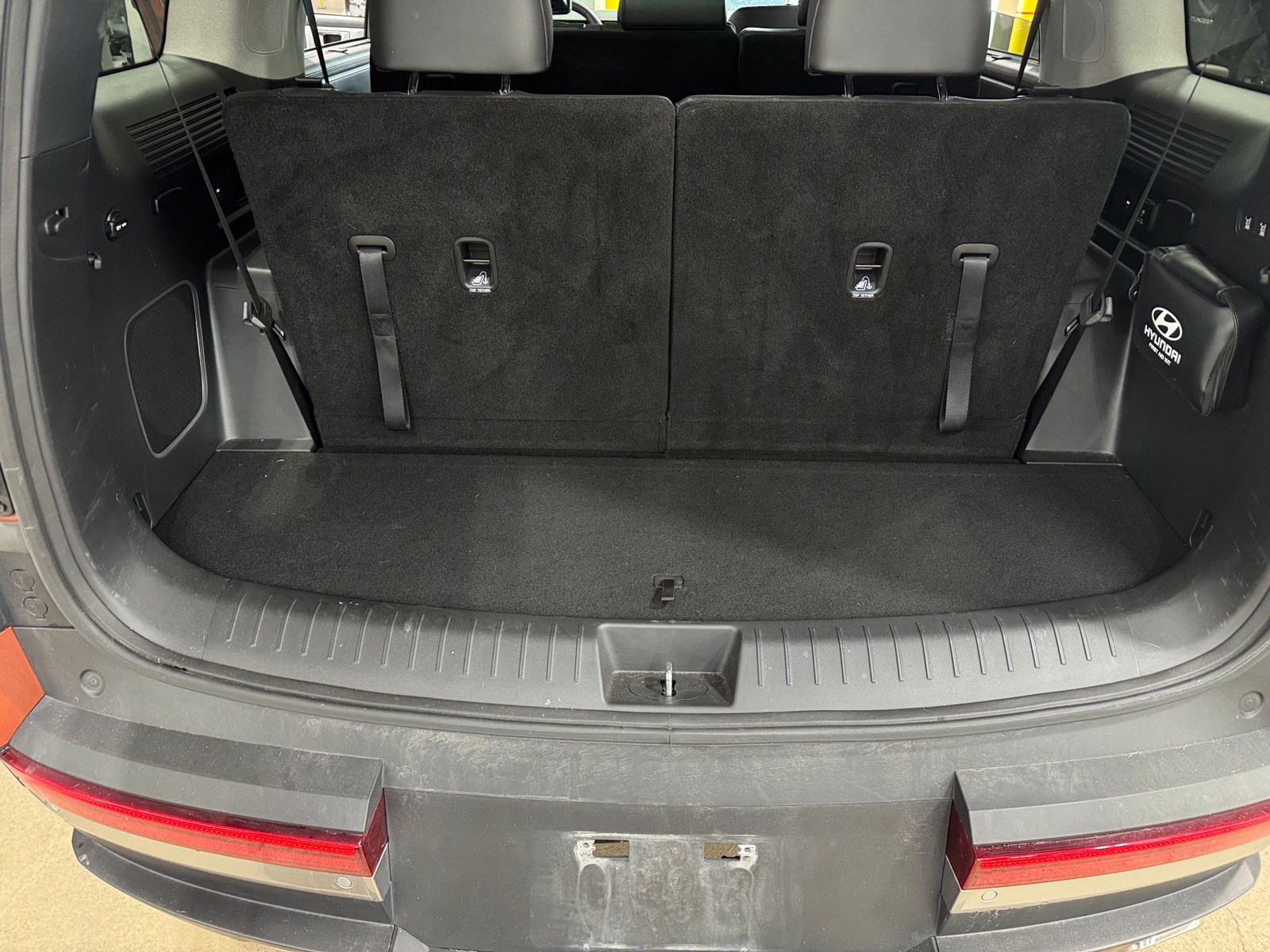 Thumbnail: 2024 Hyundai Santa Fe - 6