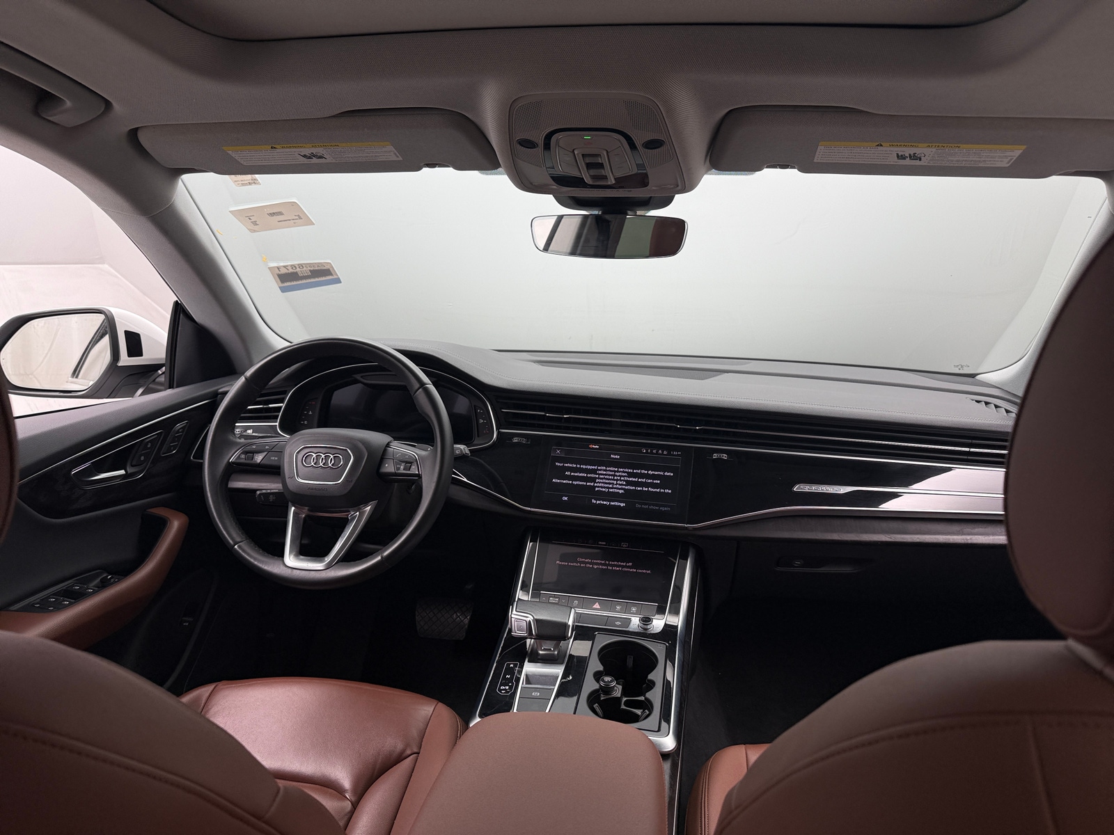 Thumbnail: 2023 Audi Q8 - 2