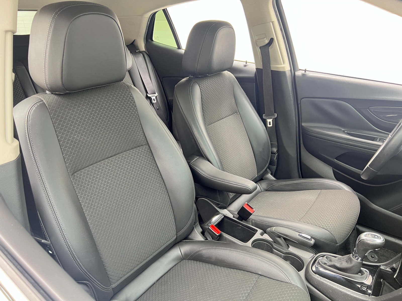 Thumbnail: 2018 Buick Encore - 2