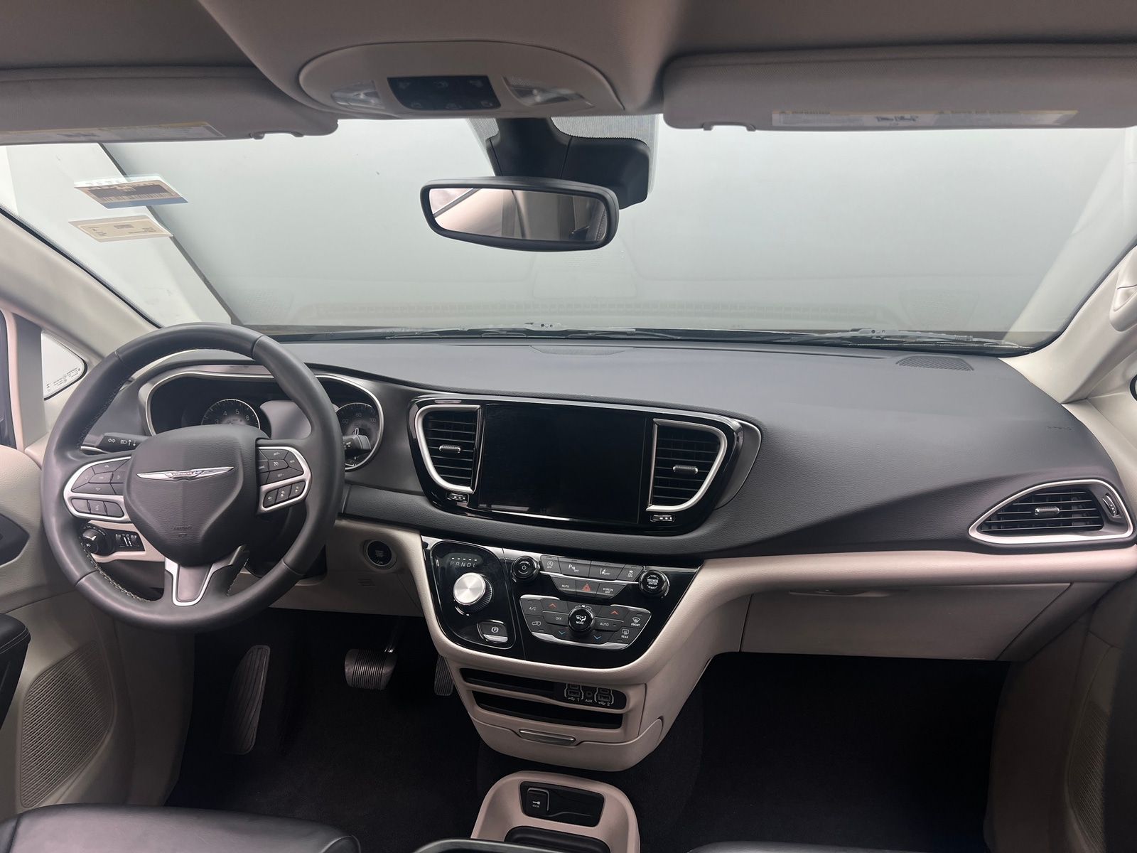 Thumbnail: 2023 Chrysler Pacifica - 2