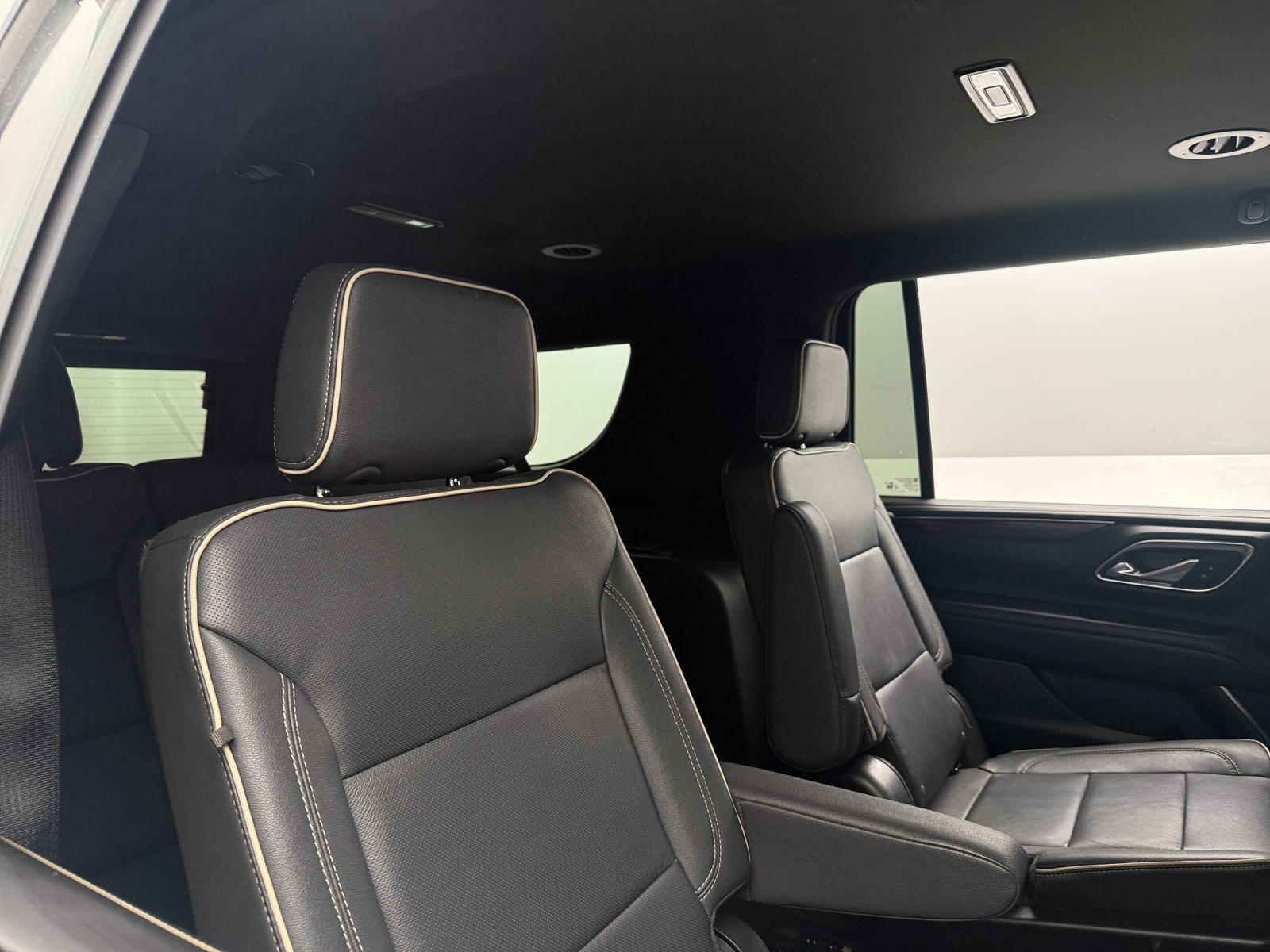 Thumbnail: 2023 Chevrolet Suburban - 5