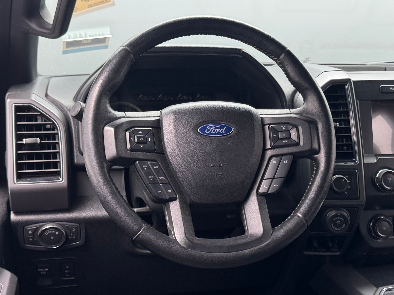 Thumbnail: 2019 Ford Econoline - 5