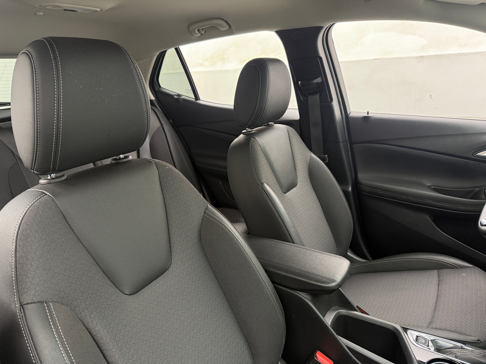 Thumbnail: 2025 Buick Encore GX - 2