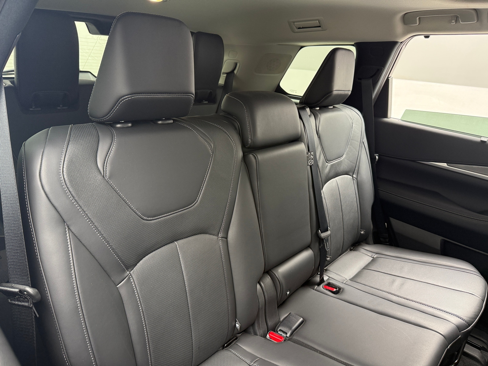 Thumbnail: 2025 INFINITI QX60 - 5