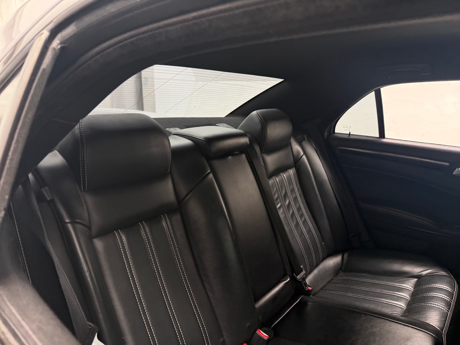 Thumbnail: 2016 Chrysler 300 - 5