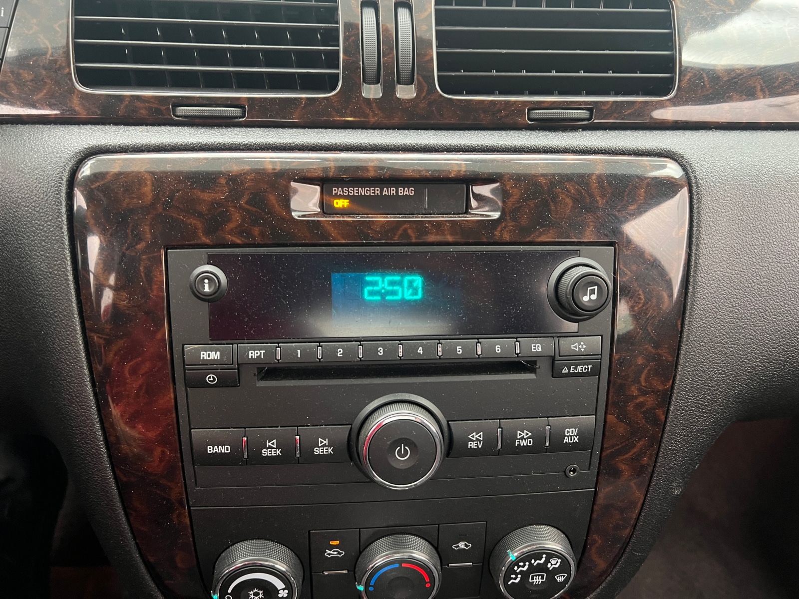 Thumbnail: 2014 Chevrolet Impala - 4