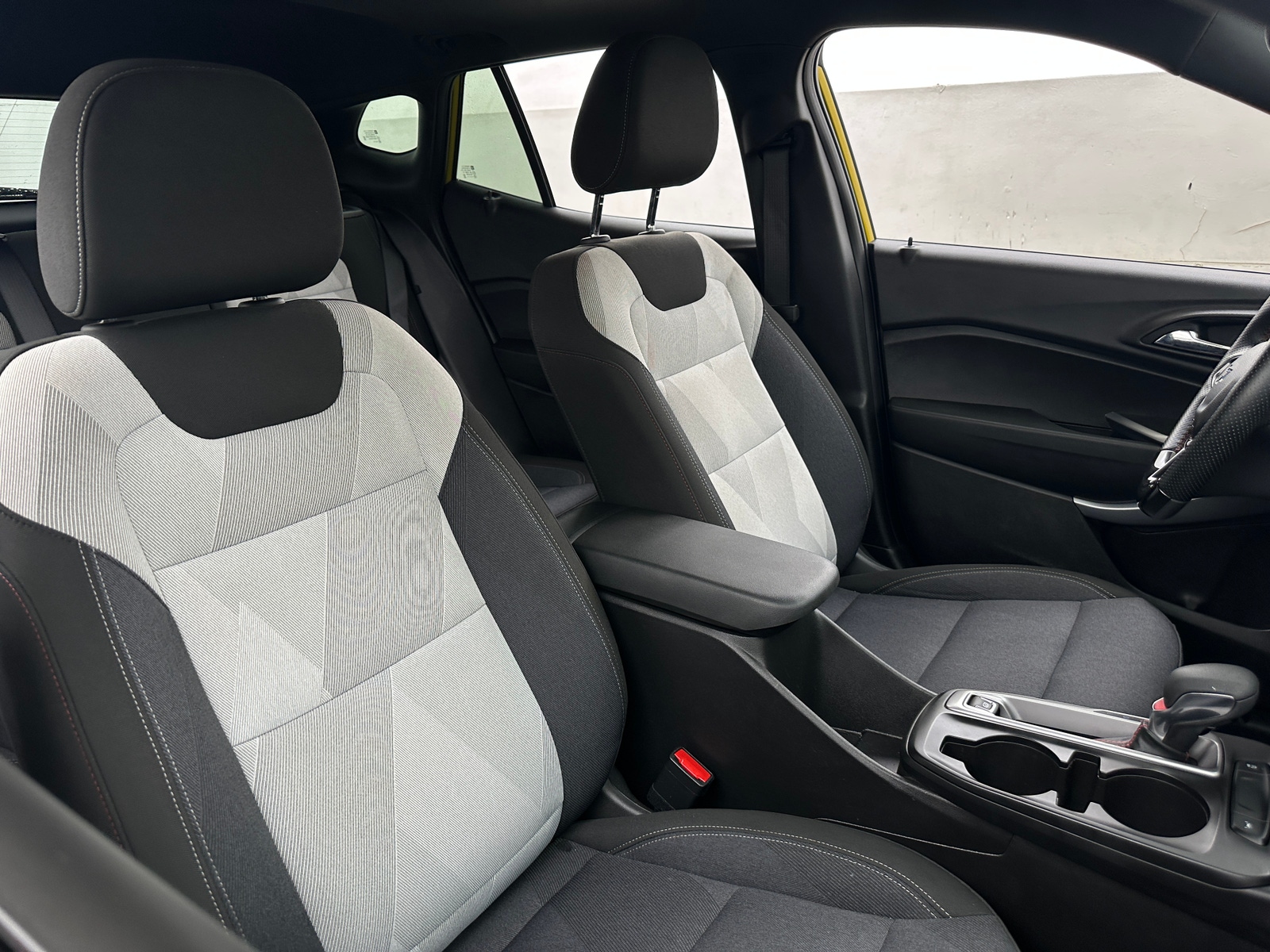 Thumbnail: 2025 Chevrolet Trax - 2