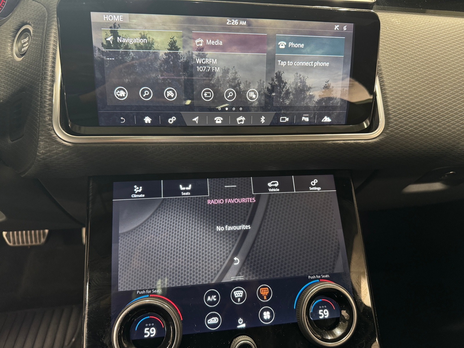 Thumbnail: 2020 Land Rover Range Rover Velar - 3