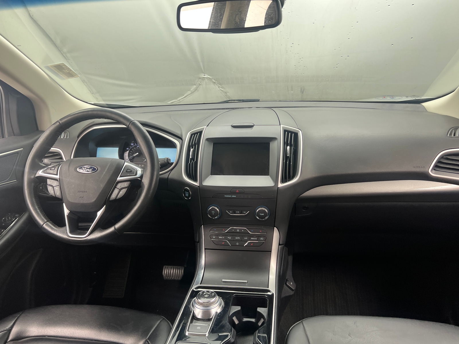 Thumbnail: 2019 Ford Edge - 2