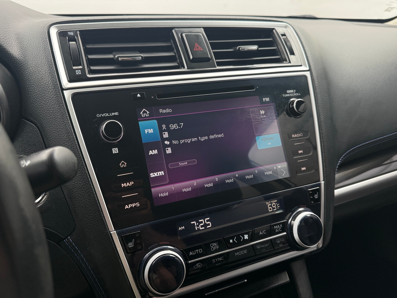 Thumbnail: 2019 Subaru Legacy - 4