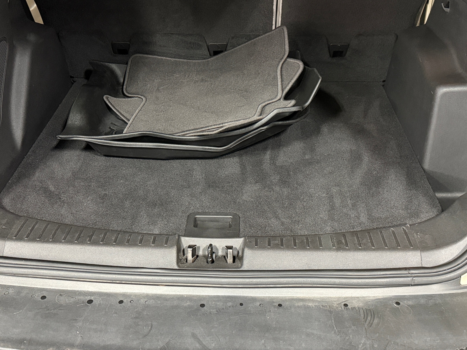 Thumbnail: 2017 Ford Escape - 6