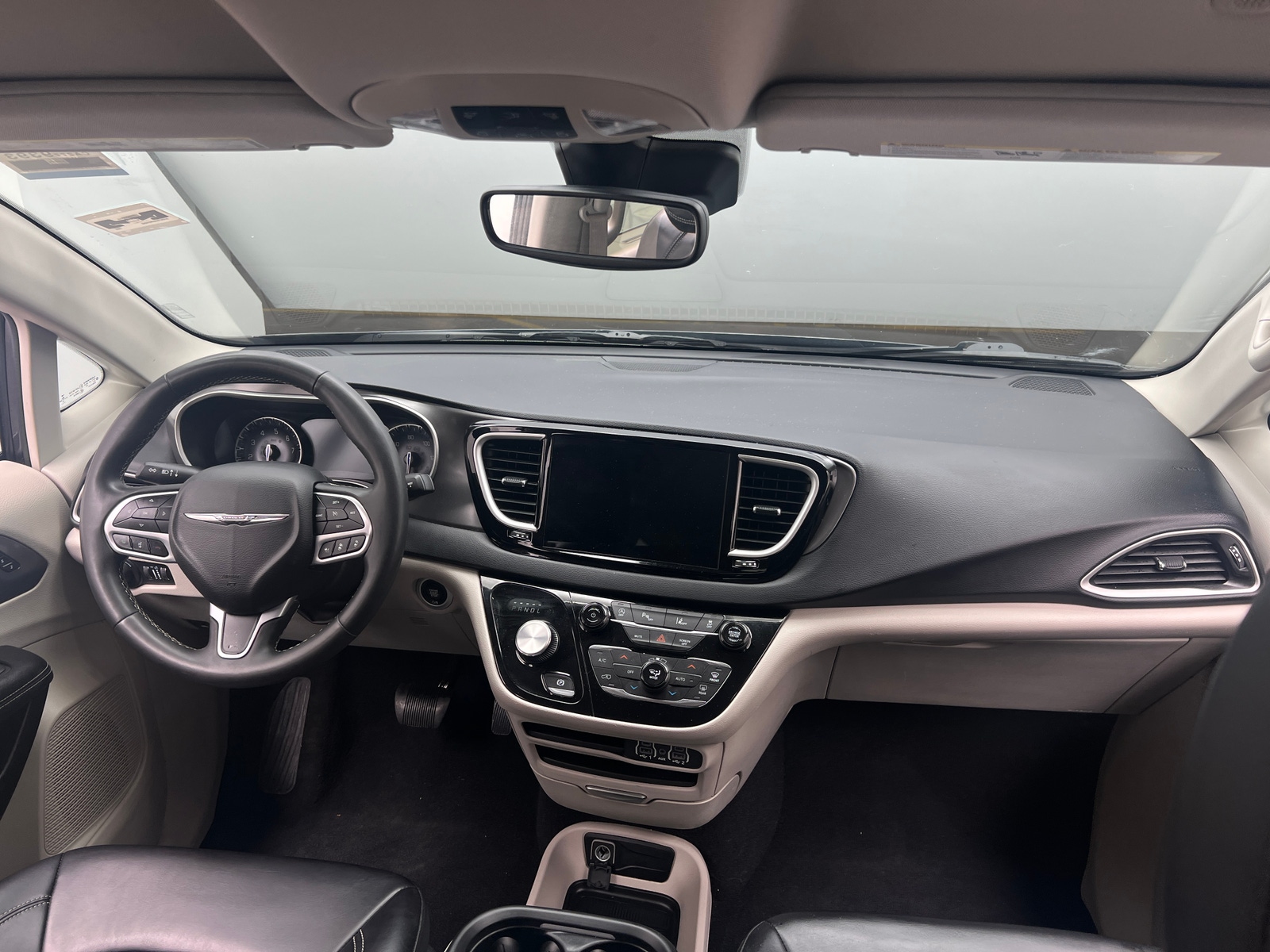 Thumbnail: 2023 Chrysler Pacifica - 2