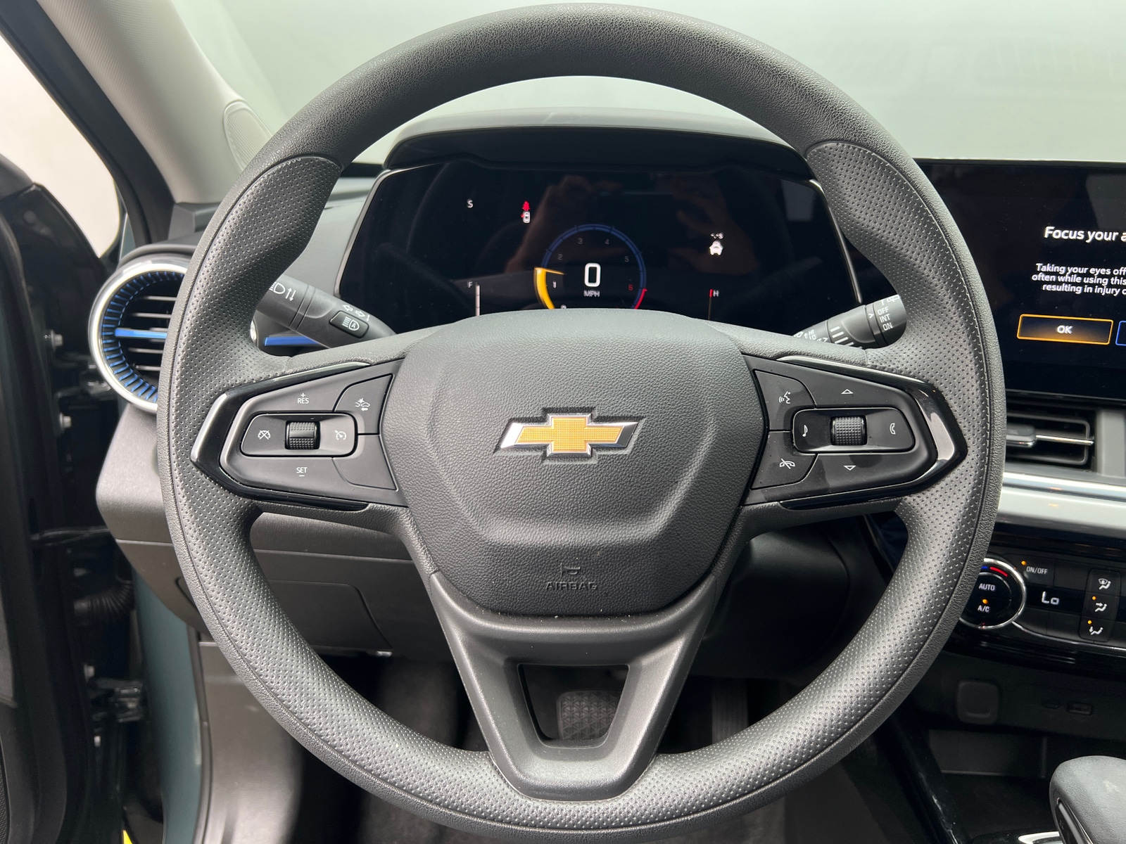 Thumbnail: 2025 Chevrolet Trax - 5