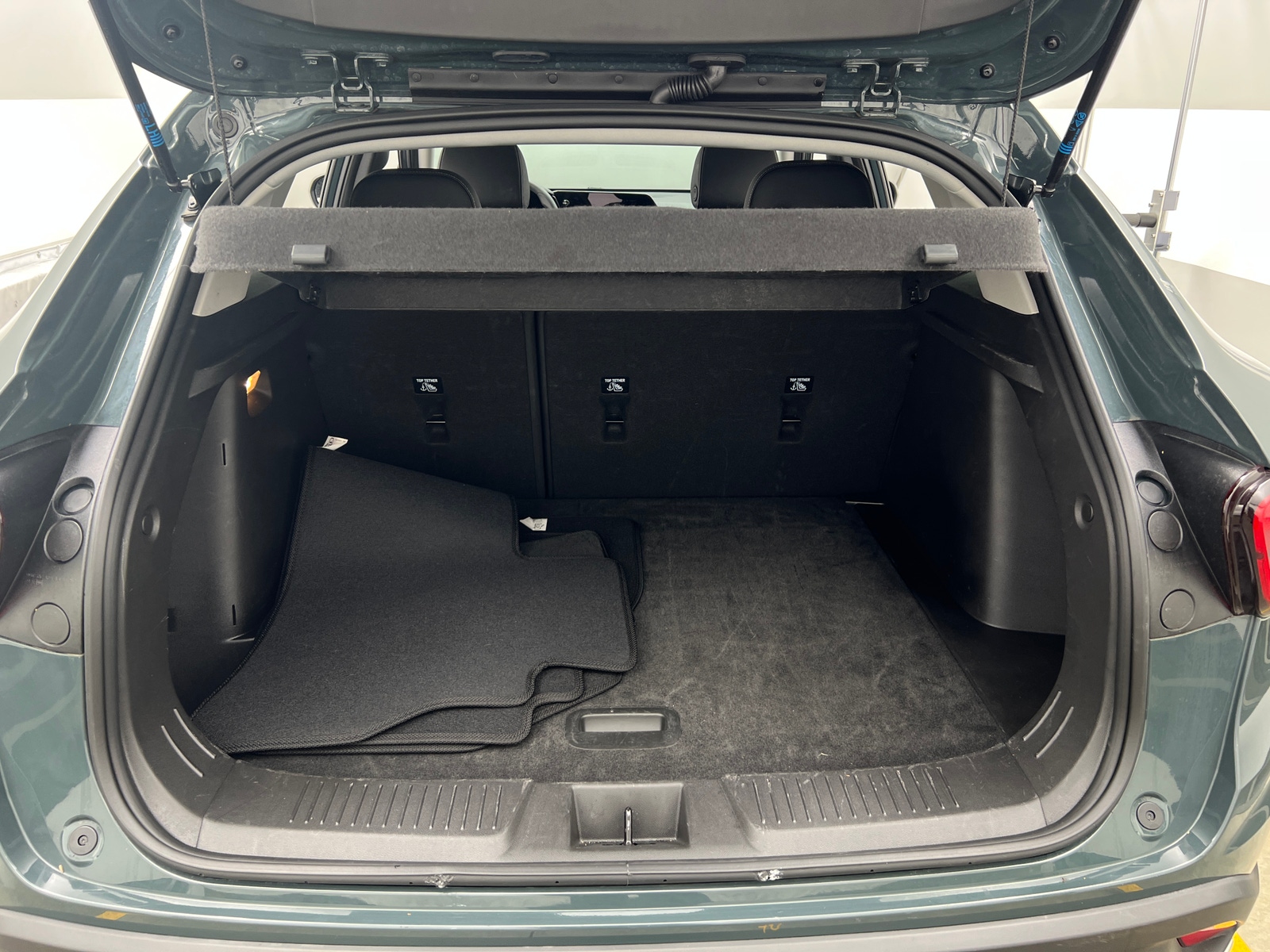 Thumbnail: 2025 Chevrolet Trax - 7