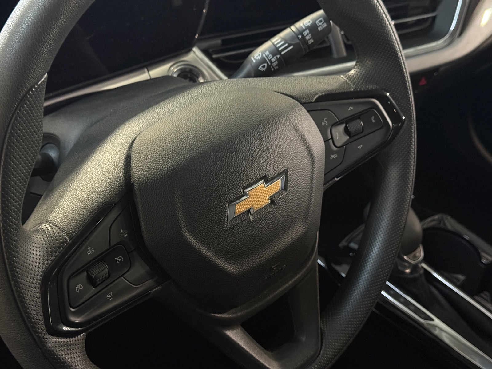 Thumbnail: 2025 Chevrolet Trax - 5