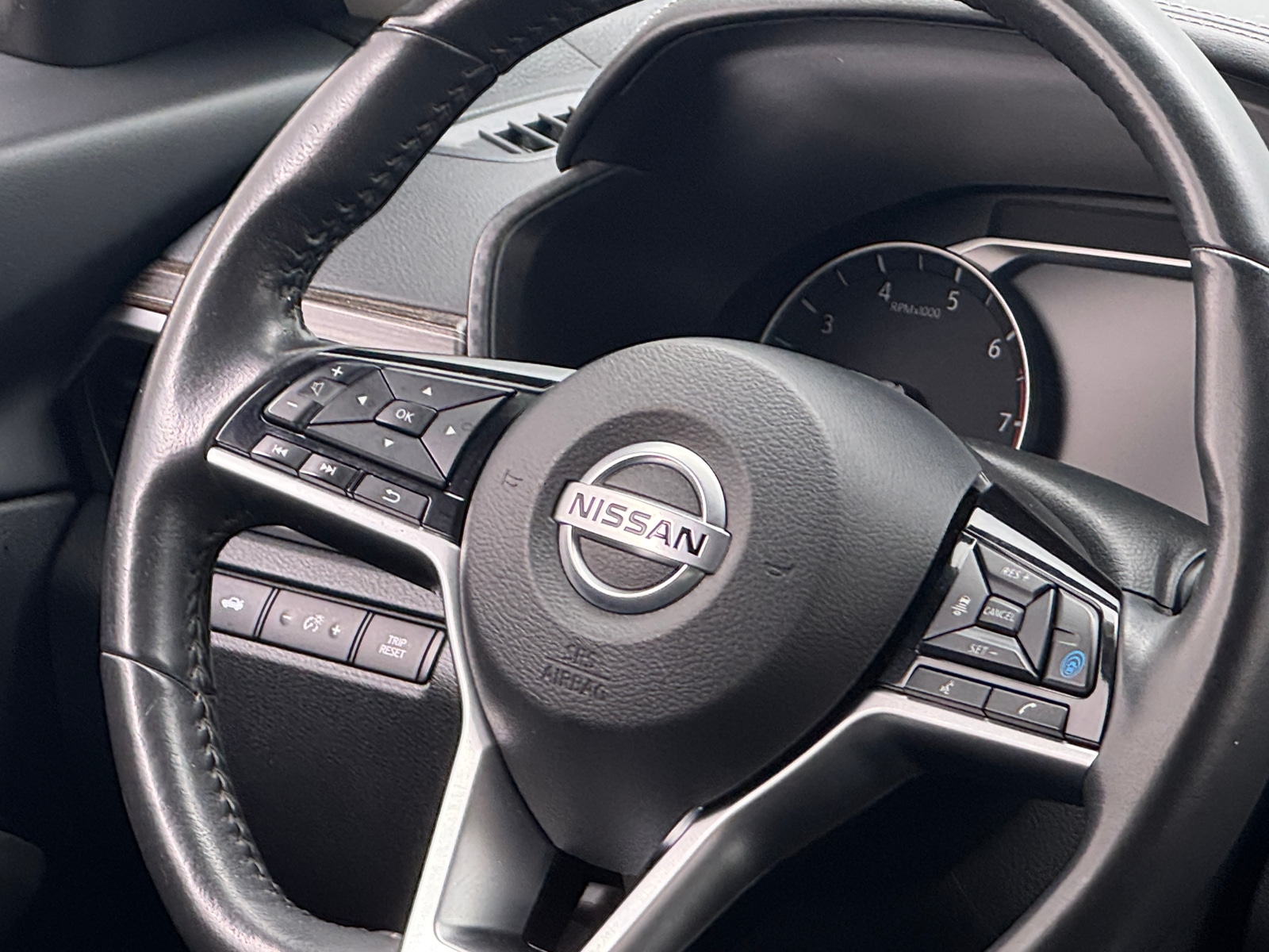 Thumbnail: 2022 Nissan Altima - 4