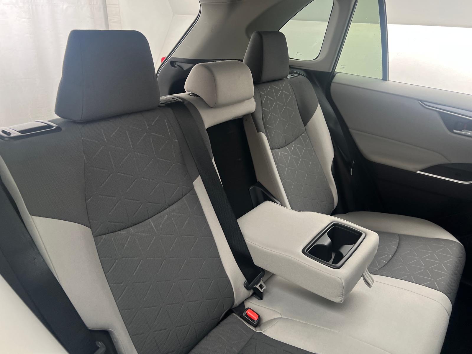 Thumbnail: 2020 Toyota RAV4 - 6