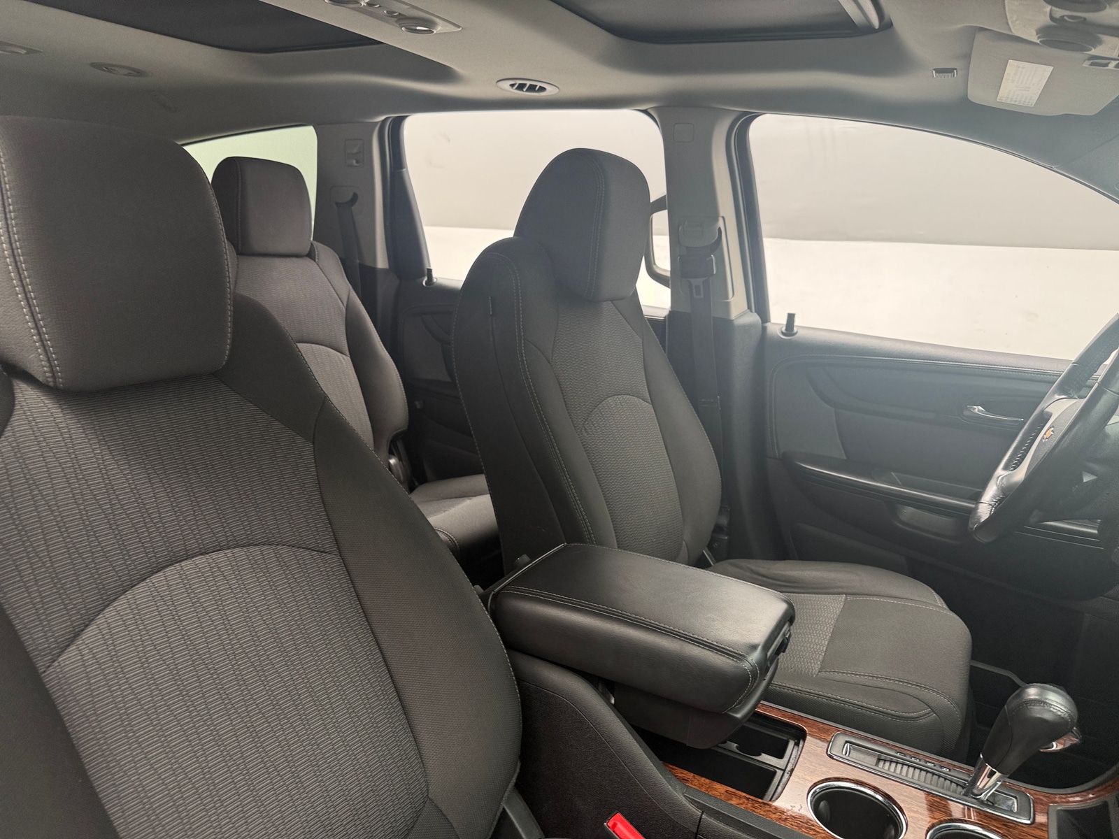 Thumbnail: 2014 Chevrolet Traverse - 2