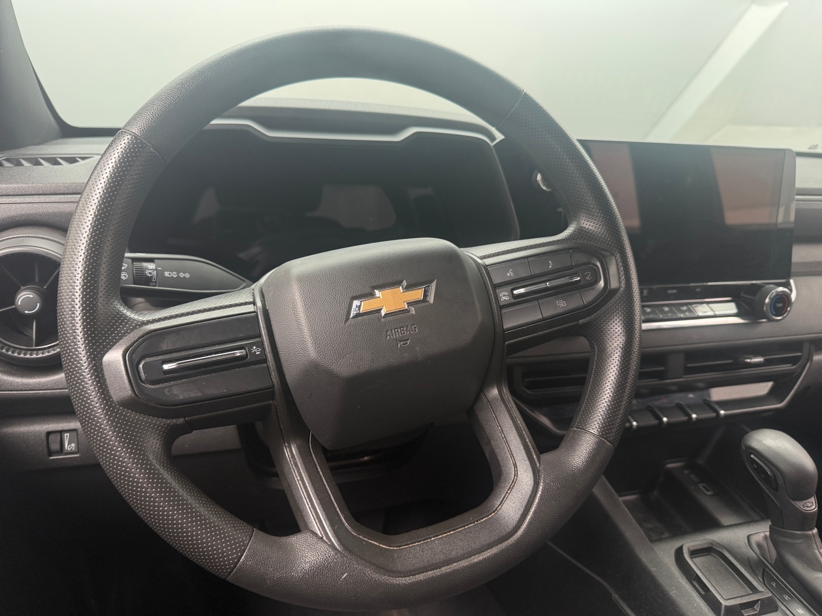 Thumbnail: 2024 Chevrolet Colorado - 5