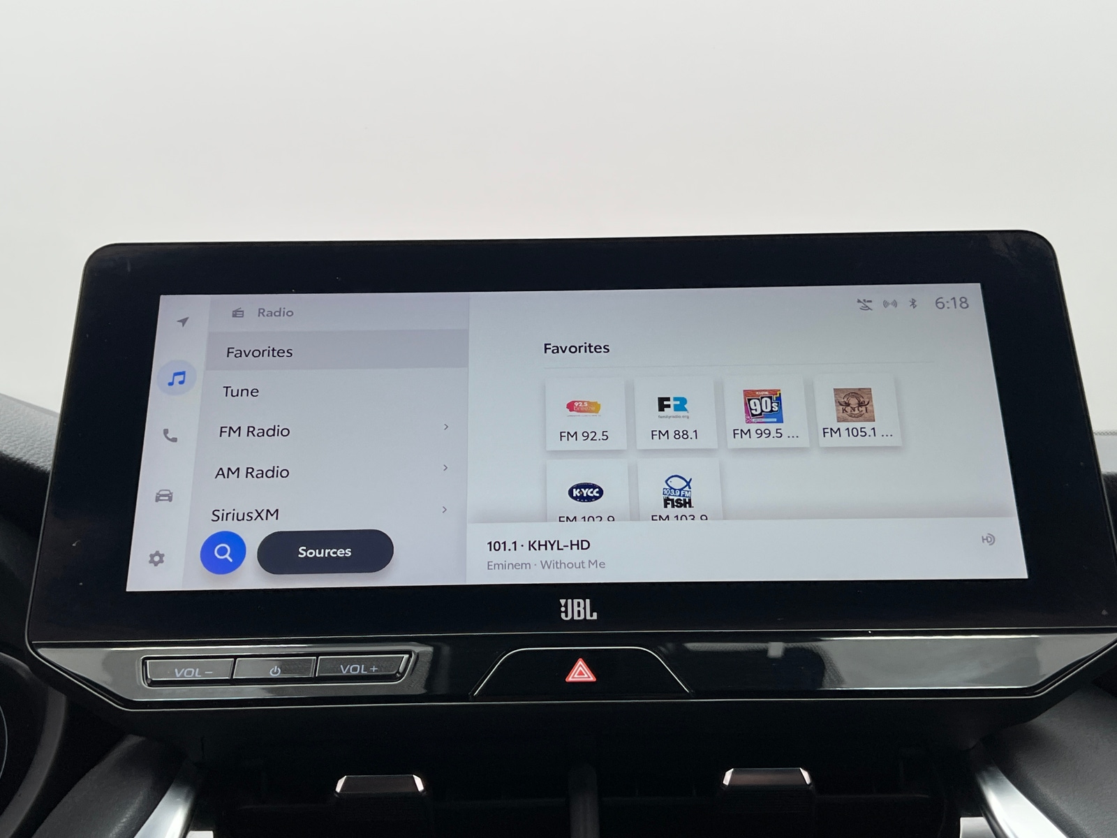 Thumbnail: 2023 Toyota Venza - 3