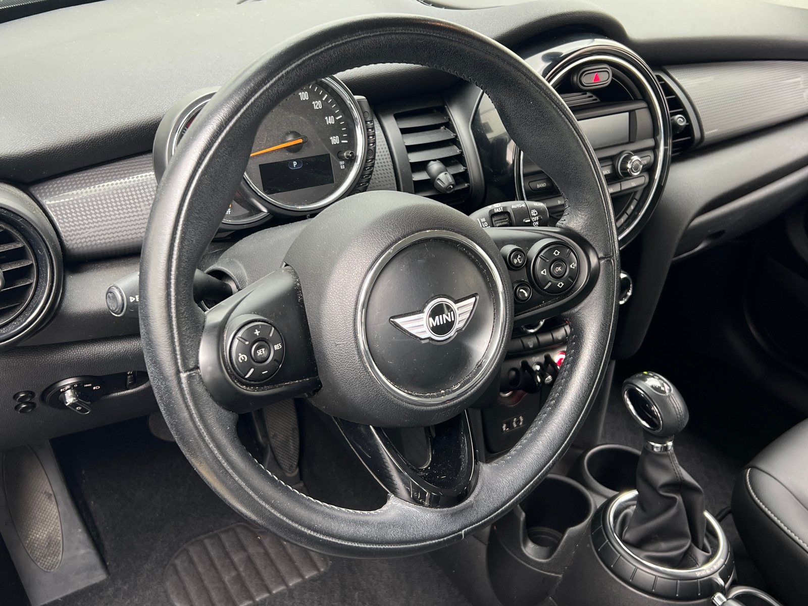 Thumbnail: 2015 MINI Cooper Hardtop - 4