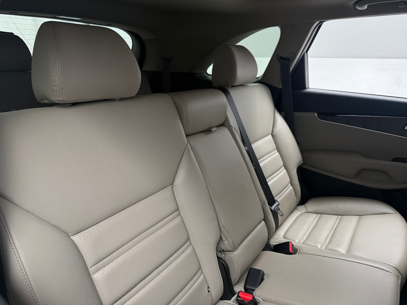 Thumbnail: 2020 Kia Sorento - 5